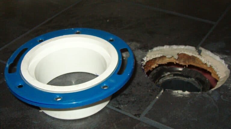 How Many Types of Toilet Flanges are There?